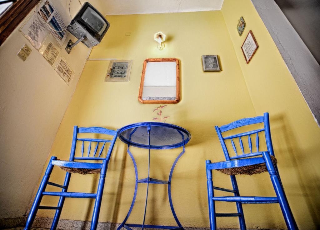 To Gefyraki Rooms Agios Kirykos  Exterior photo
